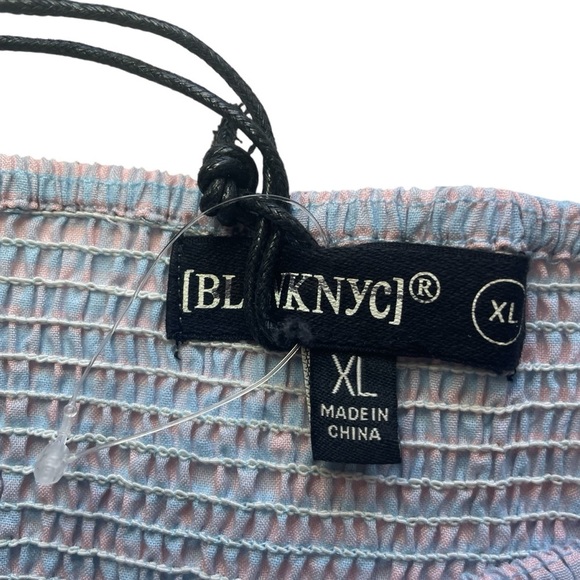 NEW Blank NYC Sweet Escape Smocked Crop Top - Picture 3 of 9